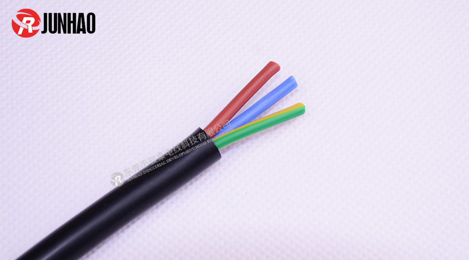 三芯電源插頭線產品圖