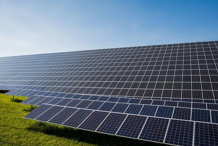 中國光伏產（chǎn）業發展現狀與未來展望